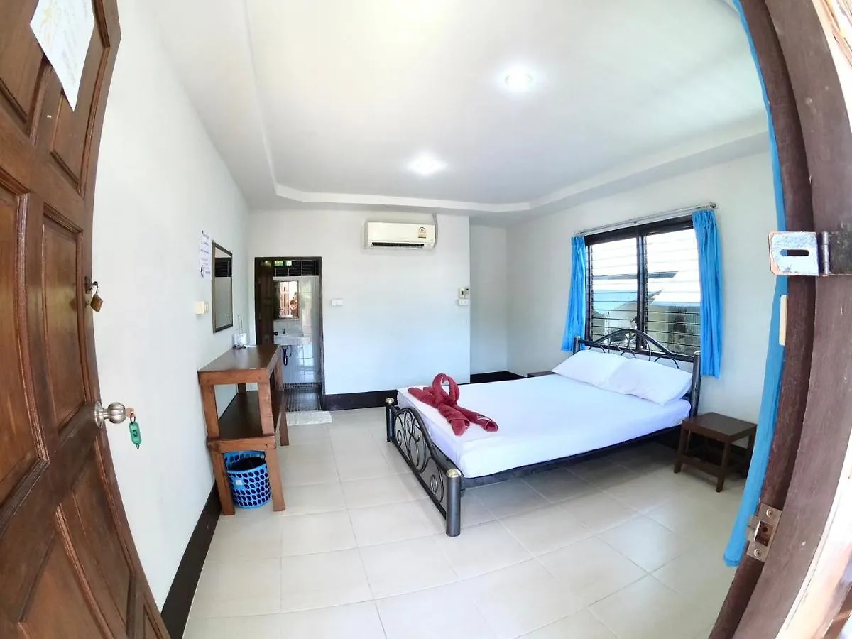 Jr Gym & Resort جزيرة في في 2*,