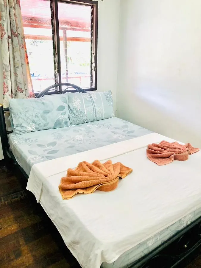 Jr Gym & Resort جزيرة في في فندق